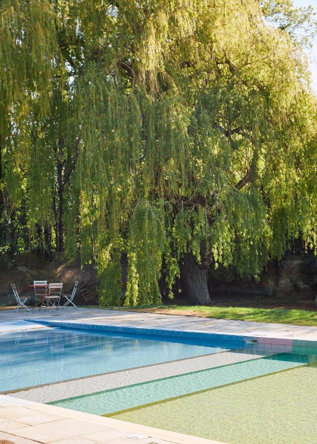 Birch Cheshunt Hotel Exterior photo