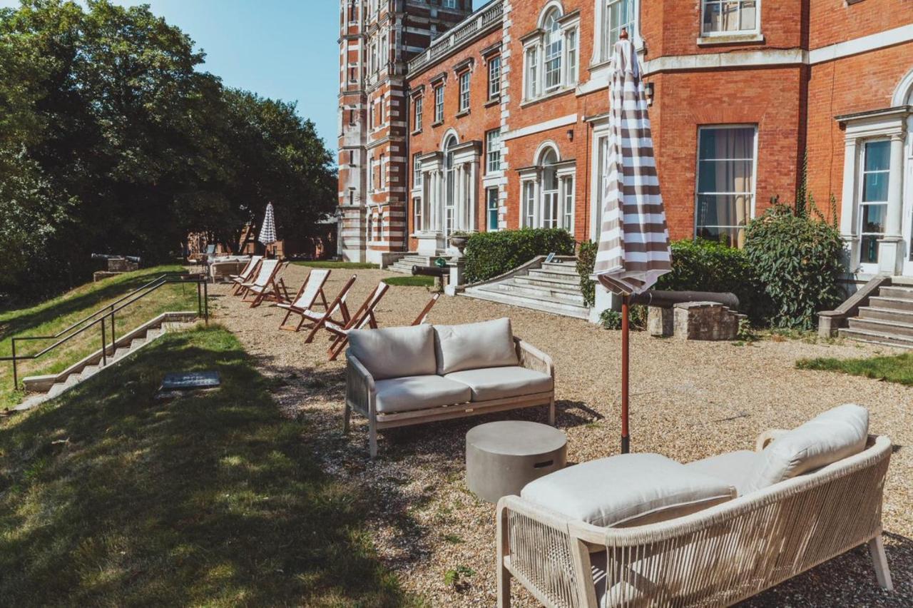 Birch Cheshunt Hotel Exterior photo
